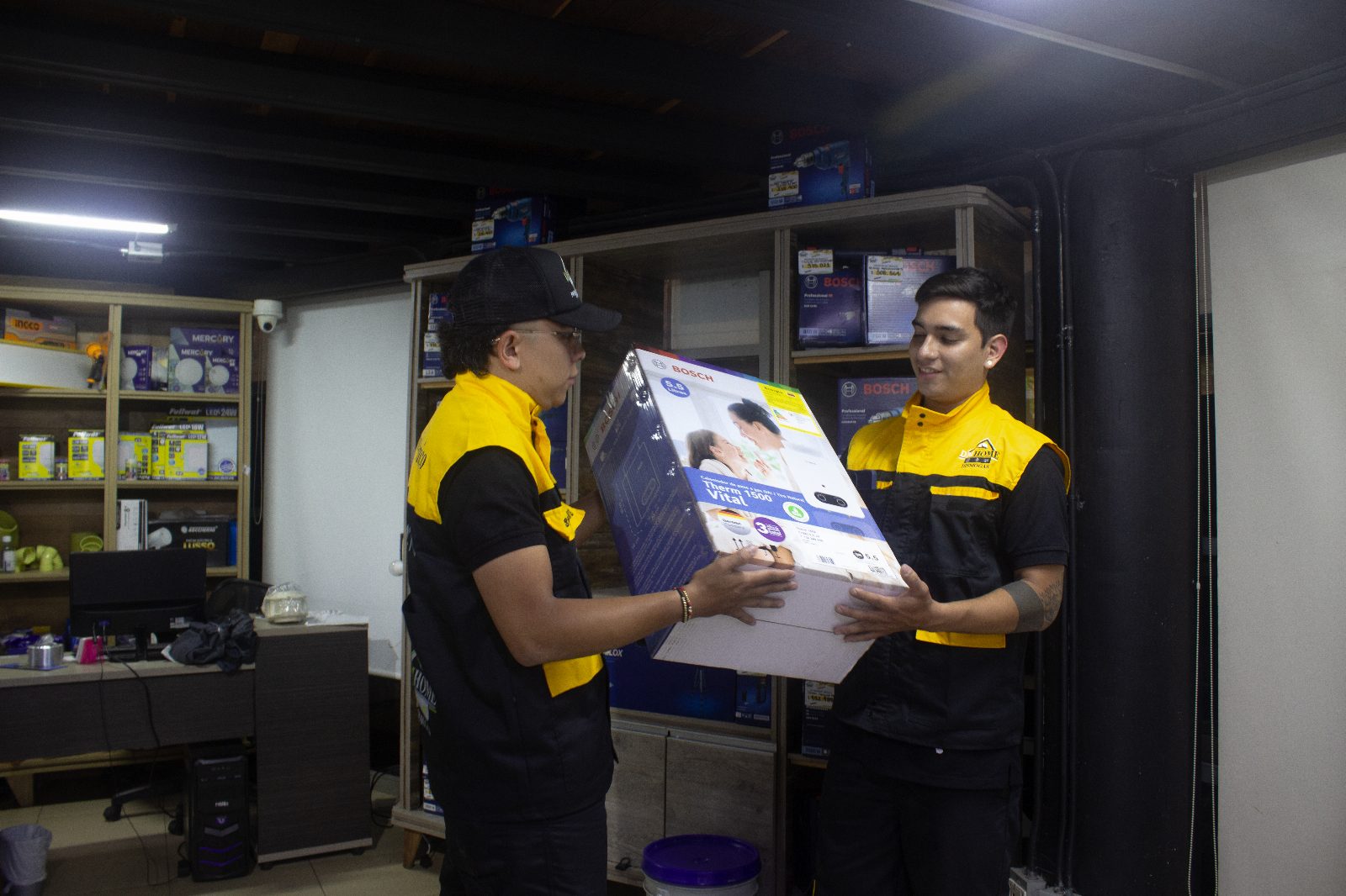 Calentadores Bosch Therm con distribuidor y servicio autorizado Dismogas DM Home en Medellín